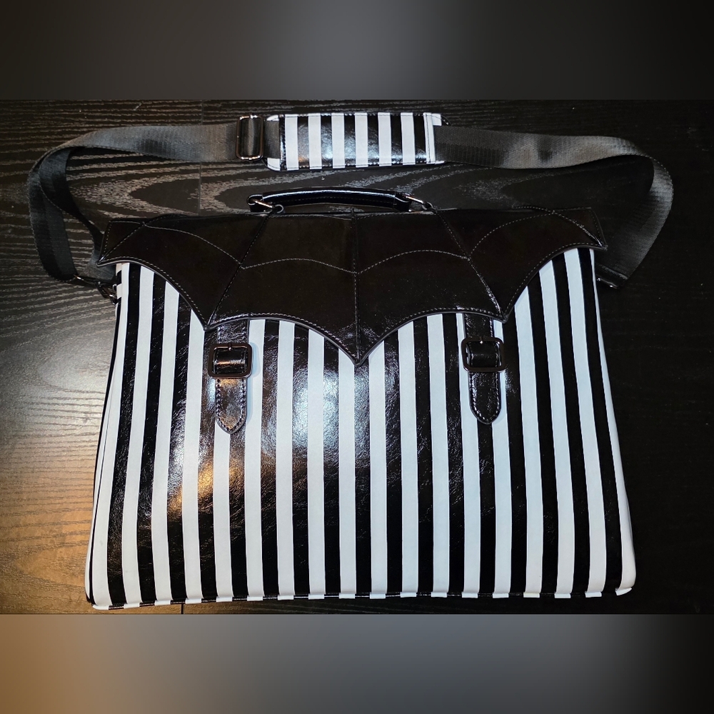 Stylish Black and White Striped Laptop Bag